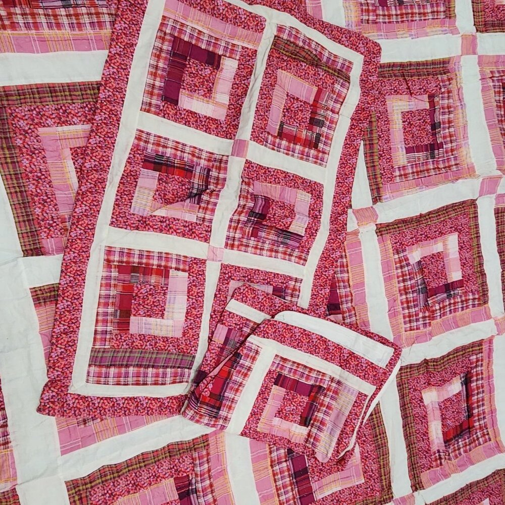 Quilt King Size 100 X 90 Keepsake Collection Two Shams Pink Squares Plaid Floral - Picture 2 of 10